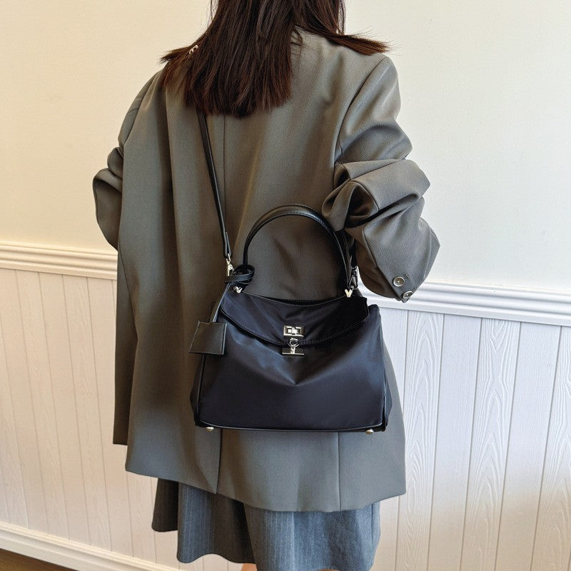 Women's Large Capacity Commuter Hand Leisure Commute Women's Shoulder Bag