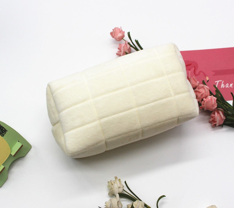 Women's Plush Portable Storage Simple Wash Hand Makeup Bag