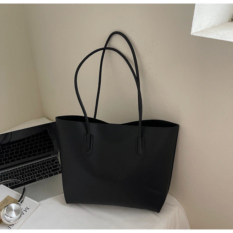 Women's Indentation Letter Texture Large Capacity Fashion Retro Commuter Portable Women's Shoulder Bag