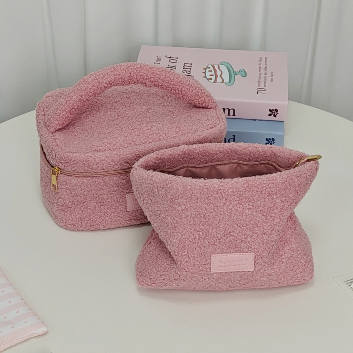 Simple Solid Color Furry Portable Large Capacity Toiletry Cosmetic Bags