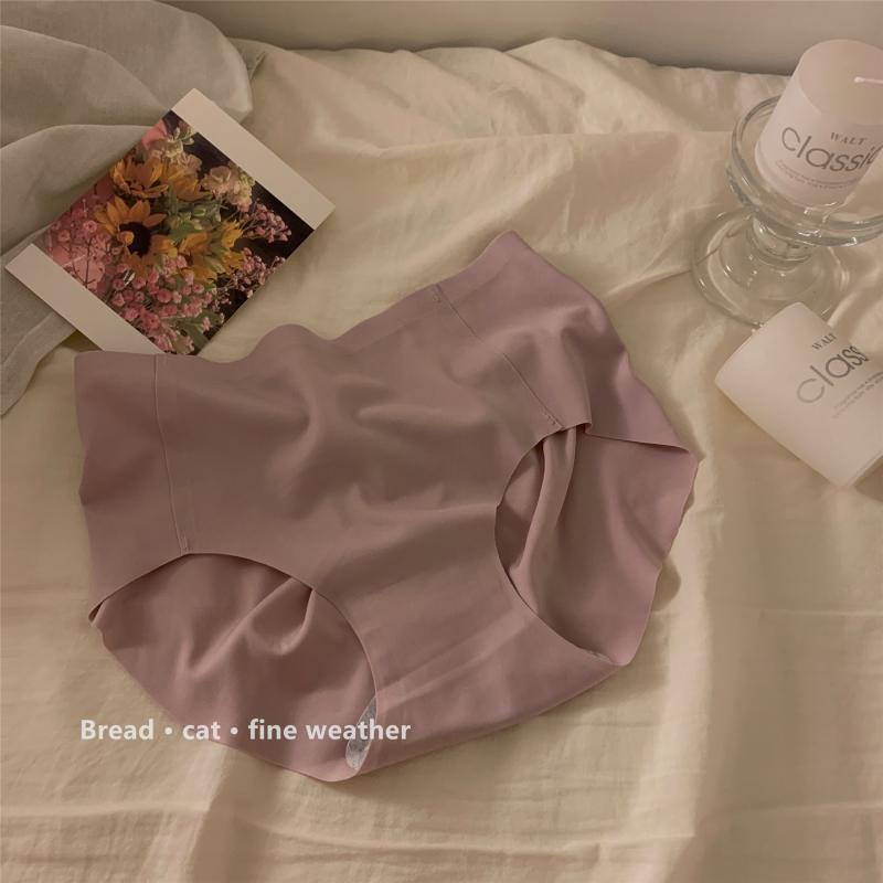 Women's Likes Simple Clean Solid Color Seamless Panties