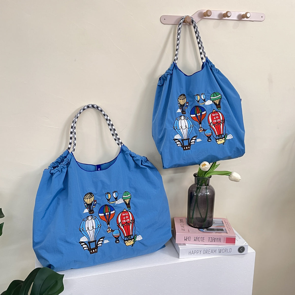 Embroidered Shopping With Flowers Plants On The Upper Body Niche Women's Shoulder Bag