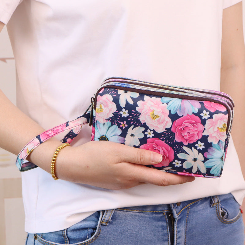 Graceful Women's Long Clutch Fabric Zip Handbags