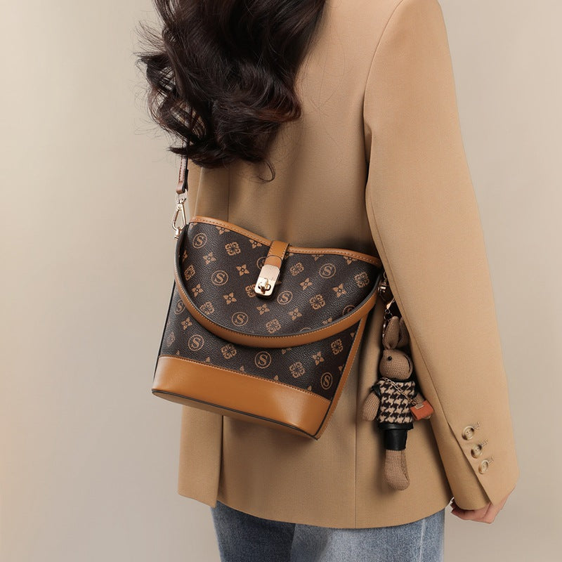 Elegant Women's Summer High-grade Hand Commuter Women's Messenger Bag