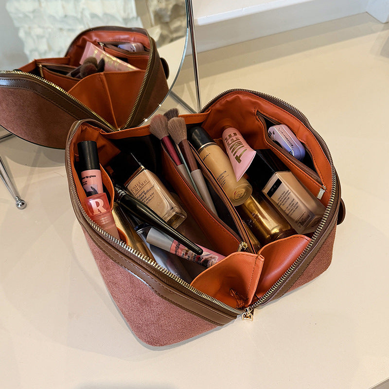 Retro Large Capacity High-grade Portable Cosmetics Storage Makeup Bag