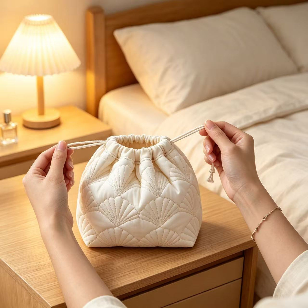Large Capacity Polyester Drawstring Portable Cosmetics Cosmetic Bags