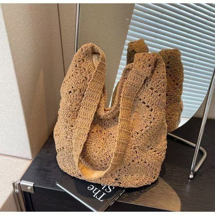 Korean Style Woven Artistic Woolen Yarn Seaside Vacation Women's Shoulder Bag