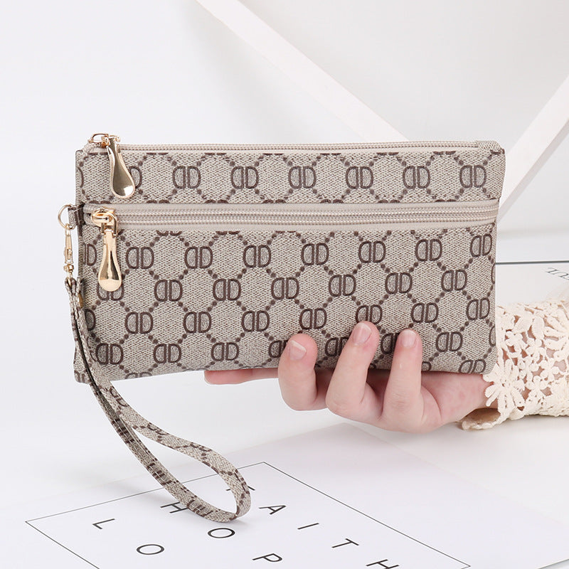 Comfortable Women's Clutch Fashion Leisure Simple Handbags
