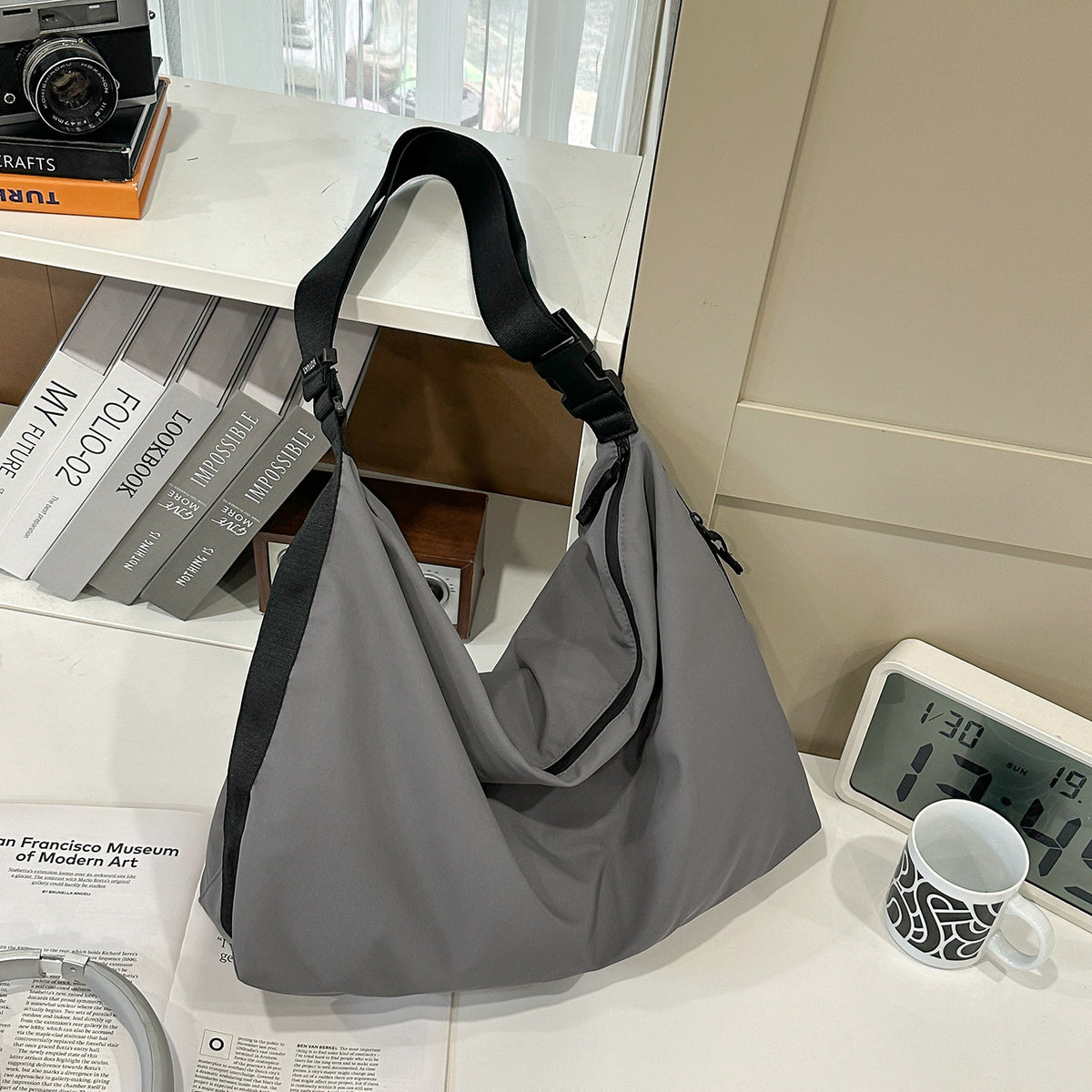 Women's & Men's Working Style Oxford Cloth Leisure Large Women's Messenger Bag