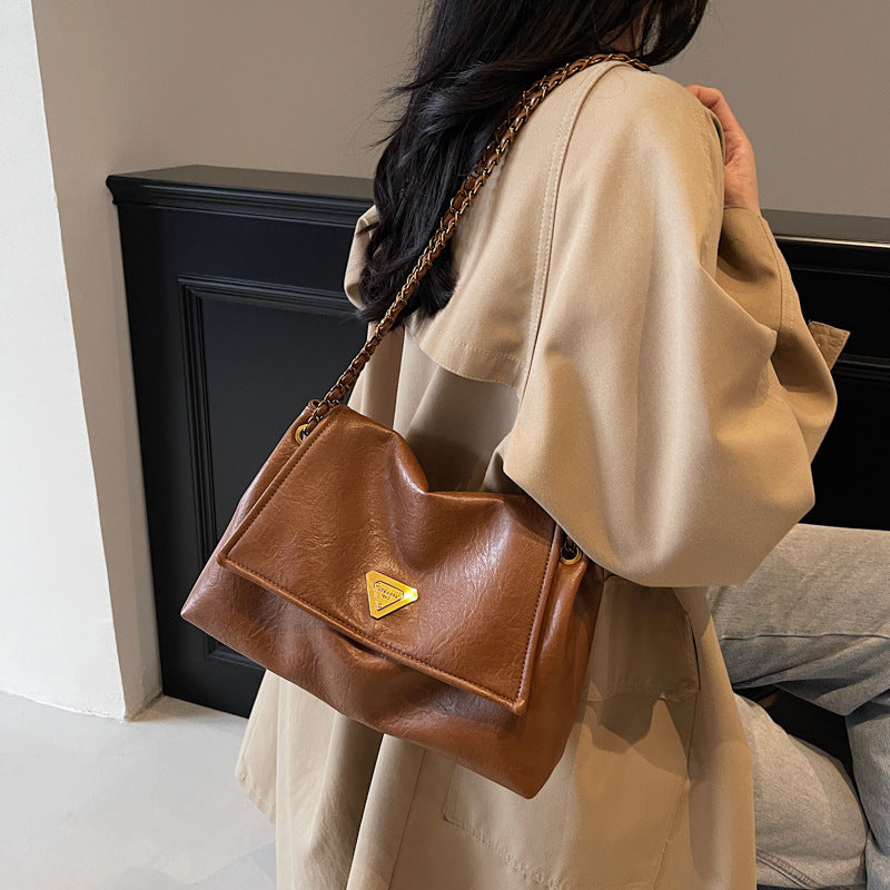 Women's Retro Large Capacity Fashion Chain Portable Shoulder Bags
