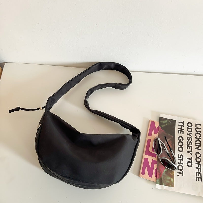 Women's Large Capacity Fashionable Pleated Dumpling Nylon Women's Messenger Bag