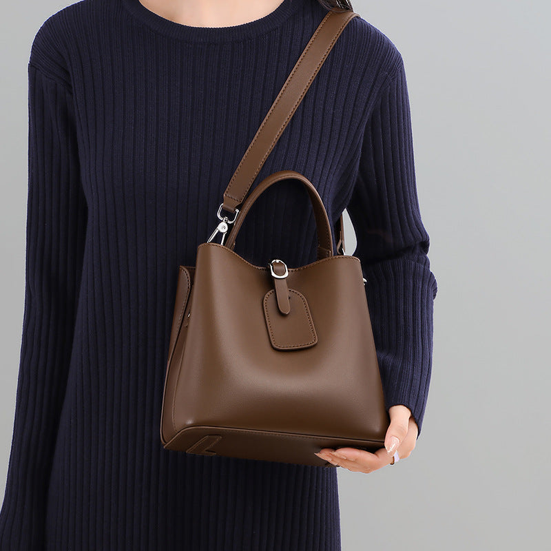 Glamorous Women's High-grade Large Capacity Leather Bucket Bags