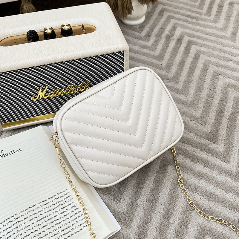 Women's Embroidery Thread Retro Chain Fashion Simple Small Square Bags