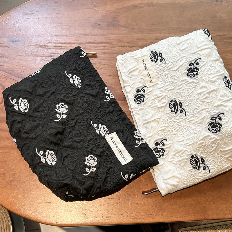 Popular Elegant Rose Printing Storage Liner Cosmetic Bags