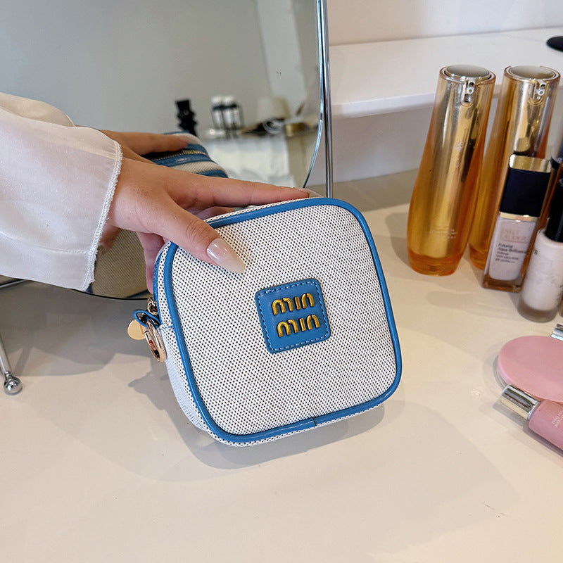 Metal Label Retro Canvas Portable Storage Makeup Bag