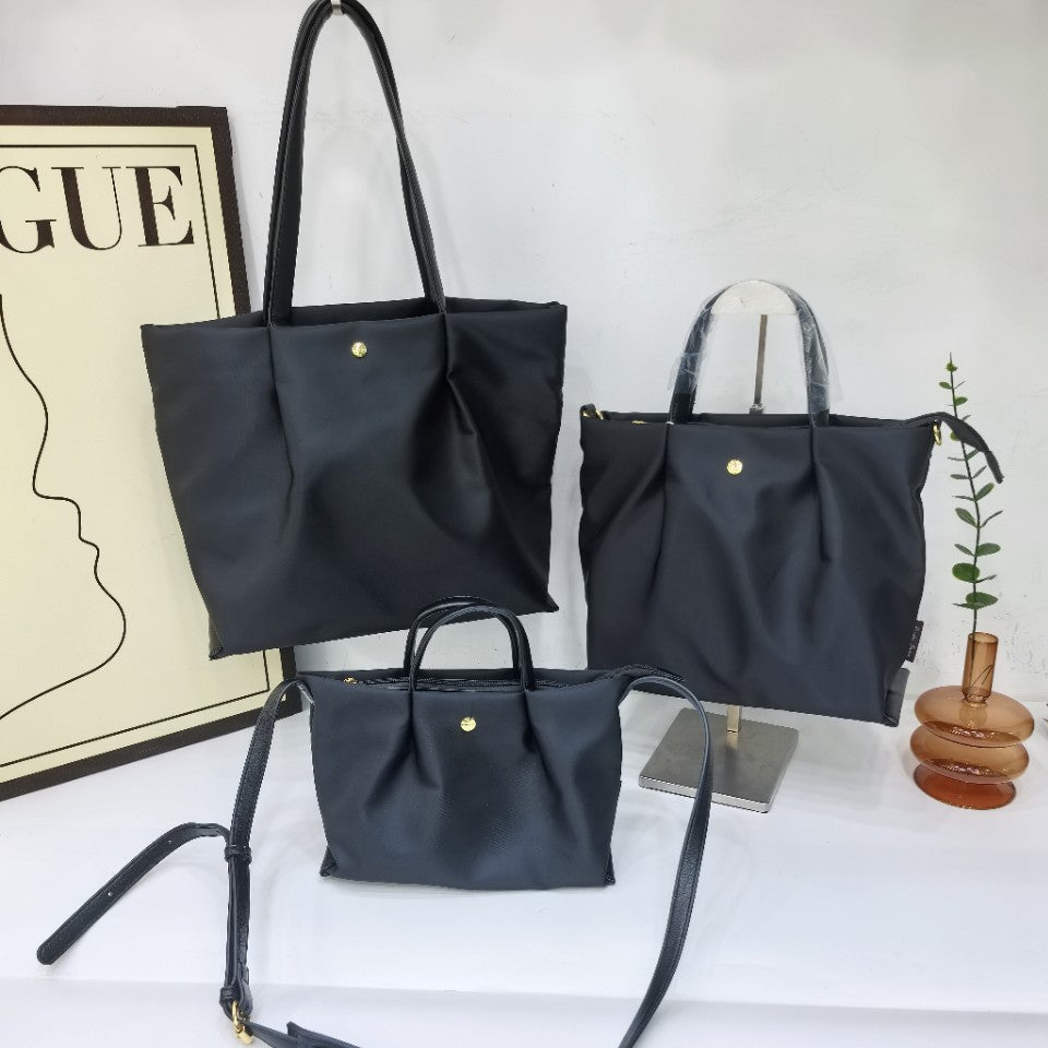Beautiful Pretty Women's Nylon Waterproof Runaway Women's Shoulder Bag