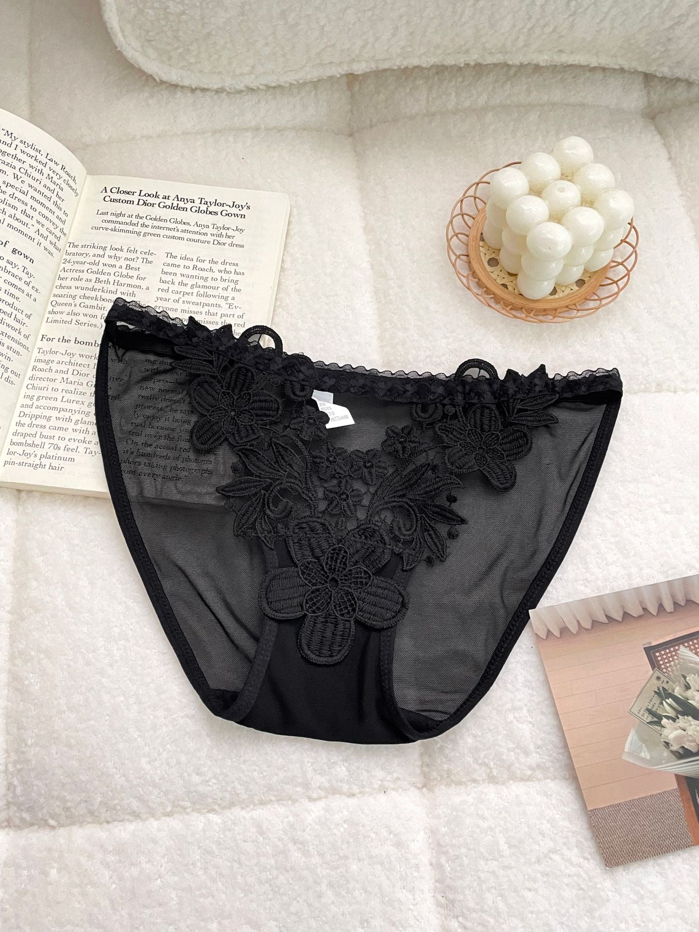 Women's Flowers Lace Embroidery Mesh Briefs Slightly Panties