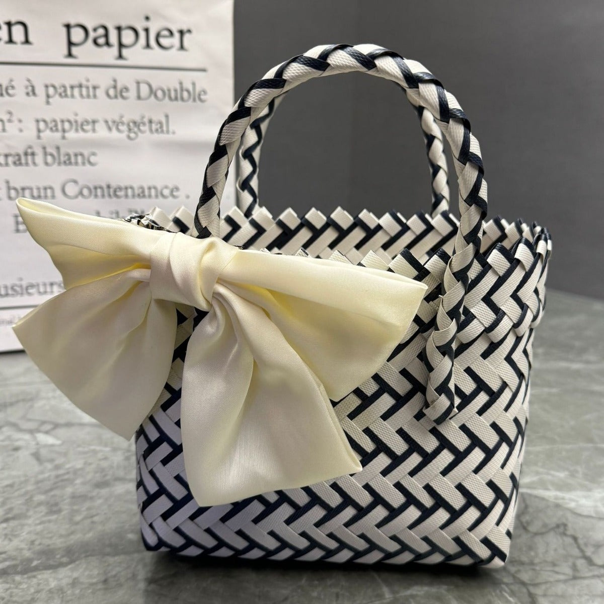 Women's Plastic Woven Knitted Basket Hand Gift Handbags
