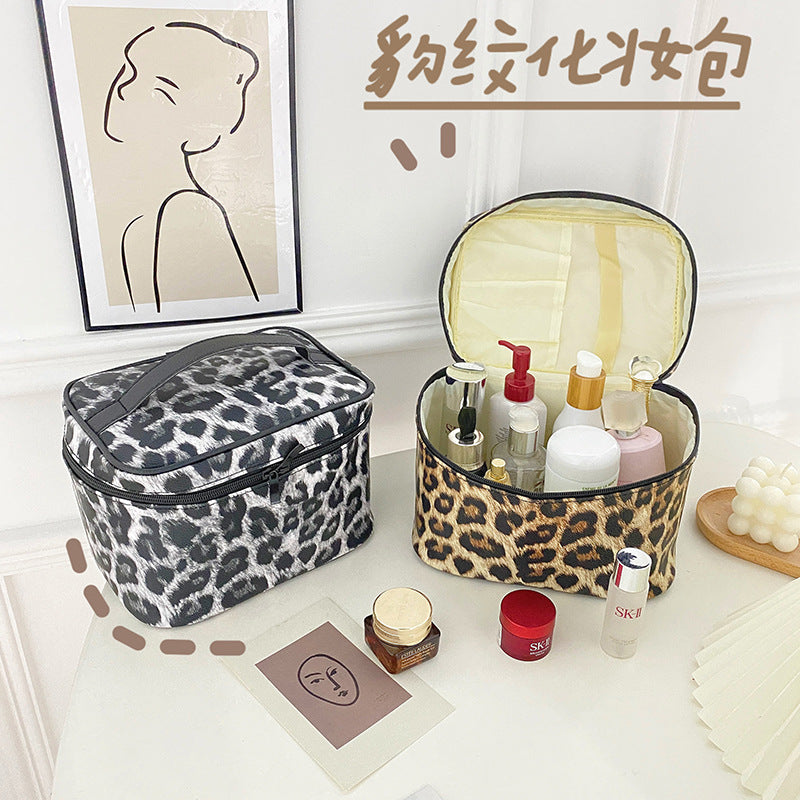 Women's One-piece Leopard Print Cosmetics Storage Portable Makeup Bag