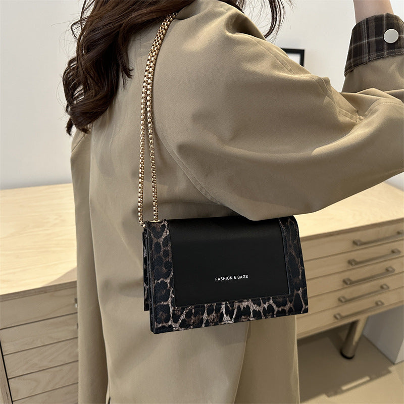 Women's Beautiful Personality Leopard Print Retro Western Style Bags