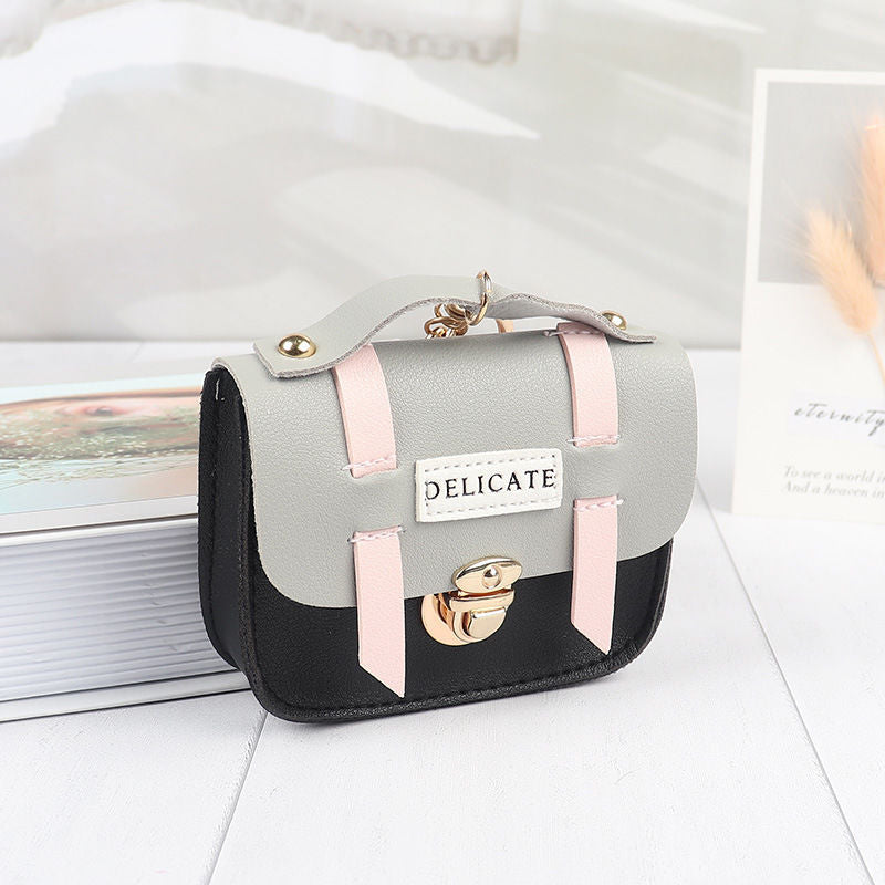 Simple Cute Hand Holding Mini Cover Purses