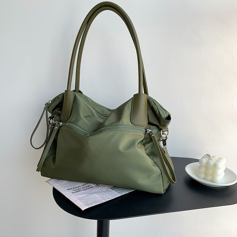 Fashionable Large Capacity Underarm Nylon Cloth Lightweight Commuter Women's Shoulder Bag