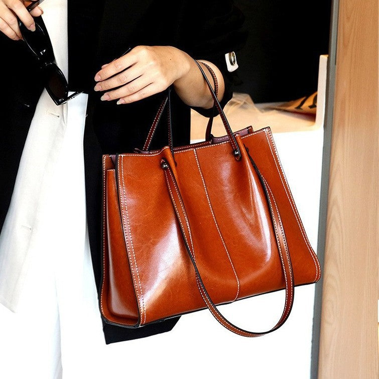 Women's Genuine Leather Large Capacity Latin America Underarm Senior Vintage Tote Bags