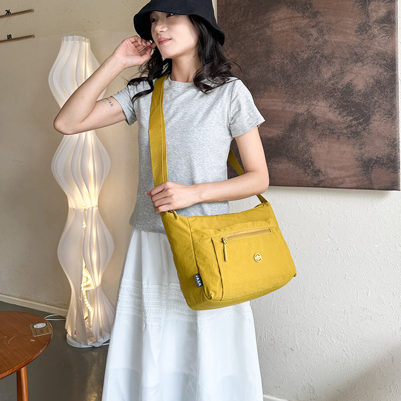 Women's Fashionable Waterproof Oxford Cloth Simple Women's Messenger Bag