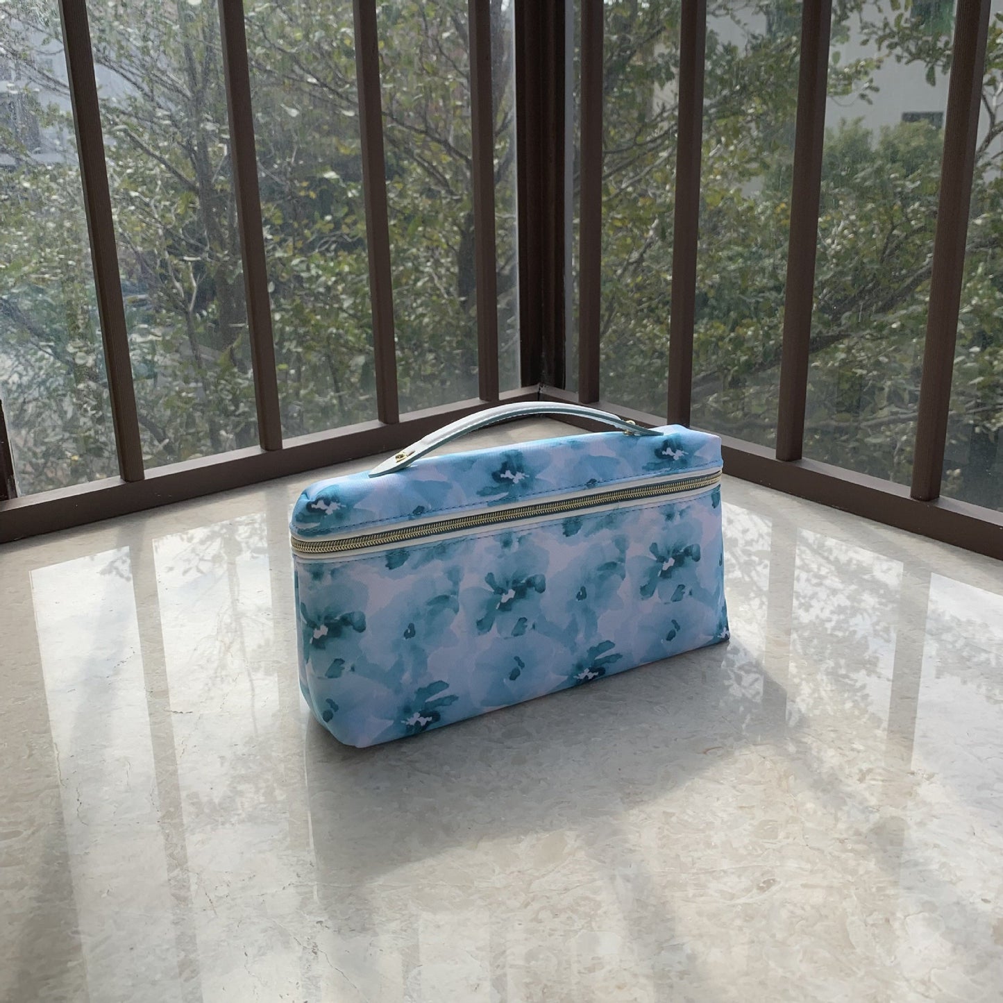 Light Down Space Cotton Hand Carrying Storage Large Capacity Cosmetic Bags