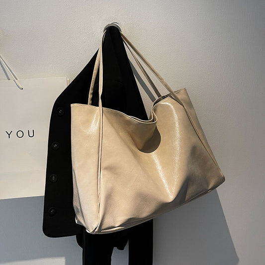 Women's Solid Color Retro Fashion Glossy Large Capacity Shoulder Bags