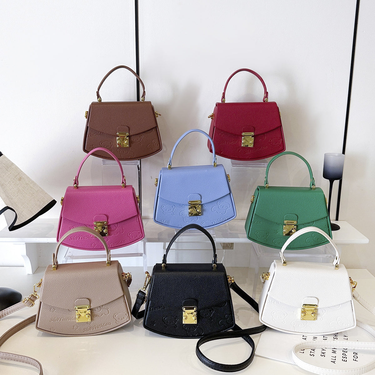 Style Sandwich Pocket Chain Soft Surface Women's Shoulder Bag