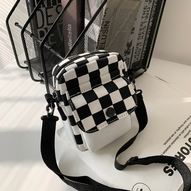 Women's Retro Color Plaid Simple Fashion Trendy College Women's Messenger Bag