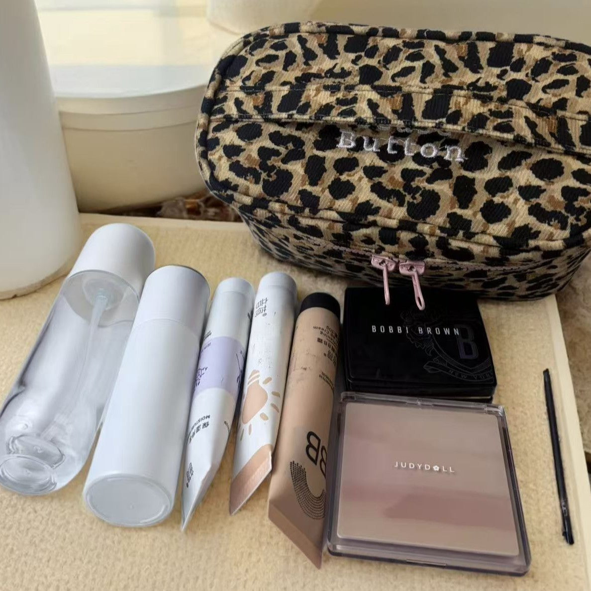 Women's High-grade Leopard Print Large Capacity Cosmetics Makeup Bag