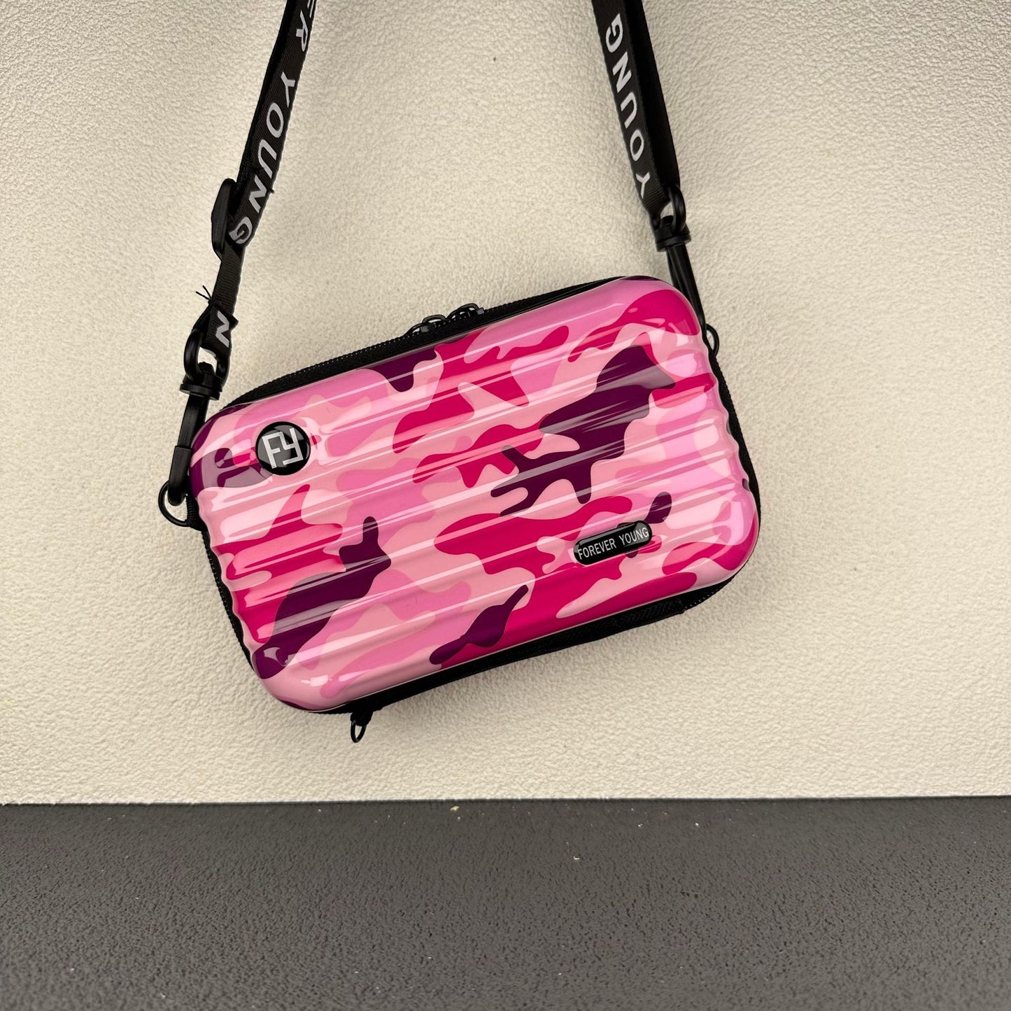 Hard Shell Waterproof Wash Suitcase Portable Cosmetic Bags