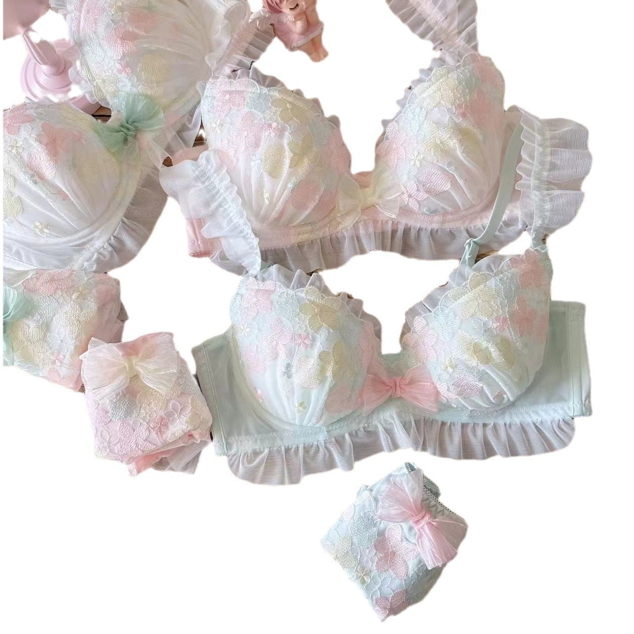 Super Beautiful Sunflower Embroidered Three-color Thin Cup College Lingerie Sets