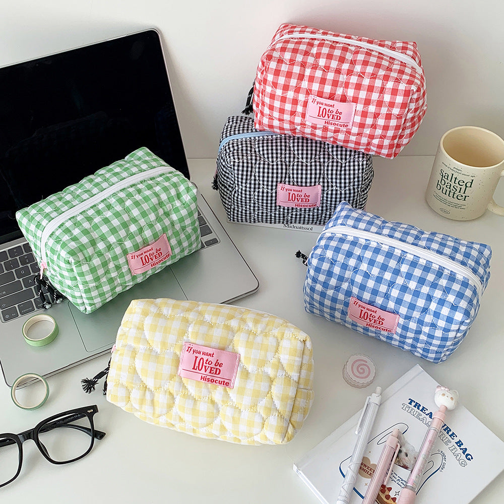 Quilted Love Plaid Cosmetics Storage Portable Makeup Bag