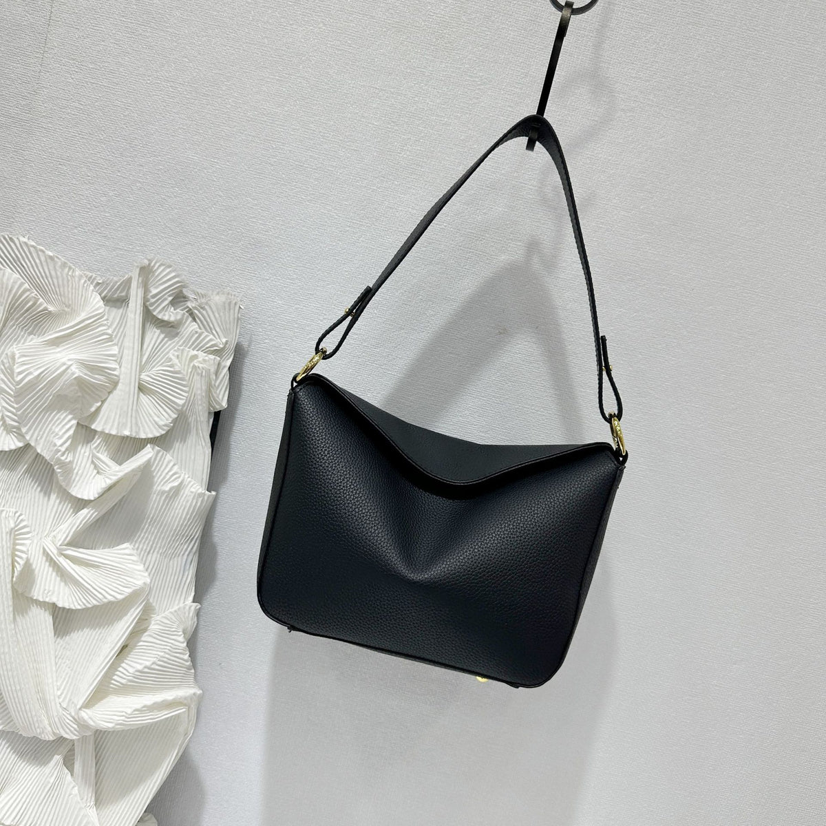 Women's Genuine Leather First Layer Cowhide Underarm Fashion Bags