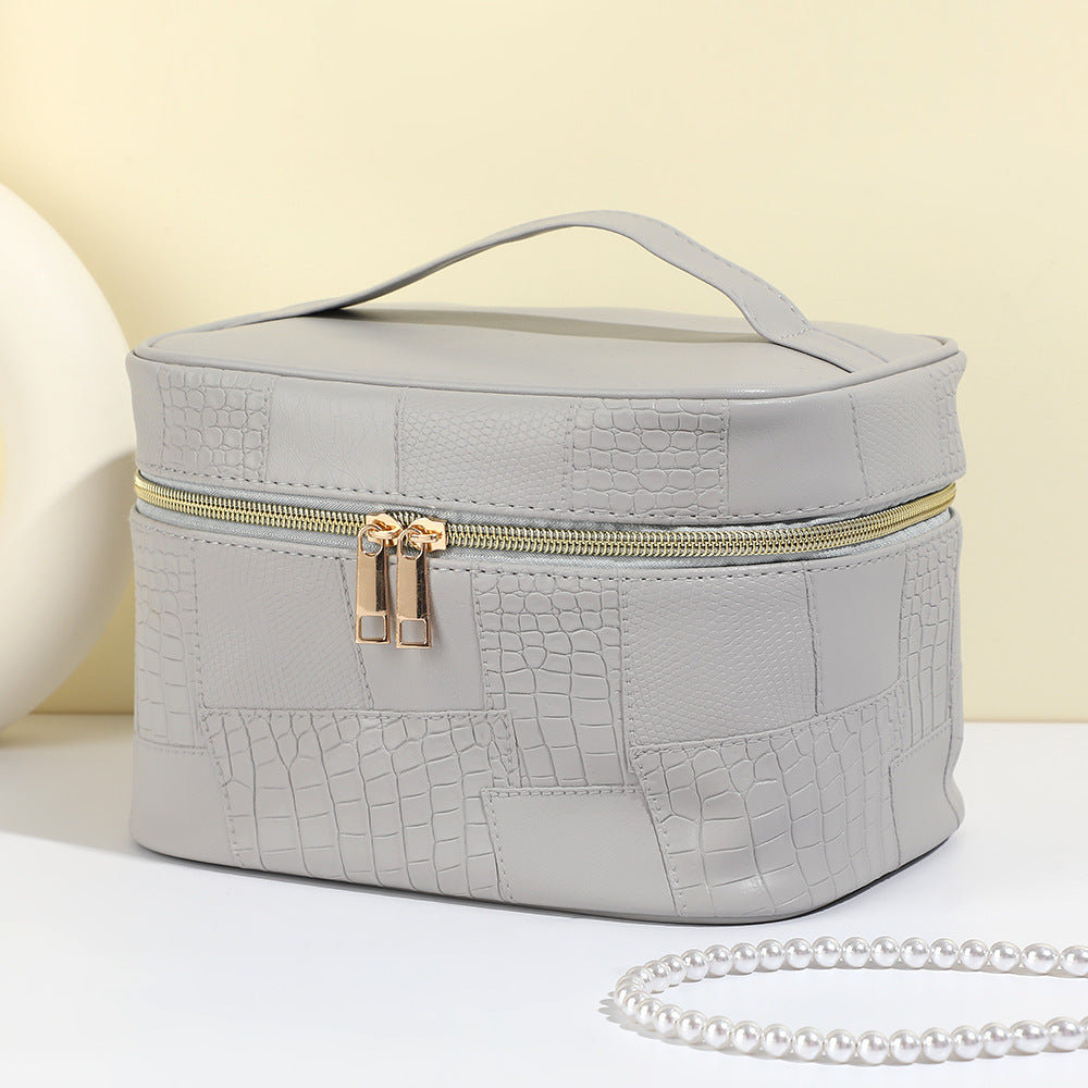 Women's Simple Crocodile Pattern High-grade Large Capacity Storage Waterproof Portable Cosmetic Bags