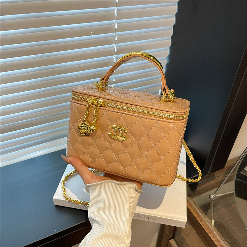 Women's Fashion Shiny Surface Rhombus Chain Portable Bags