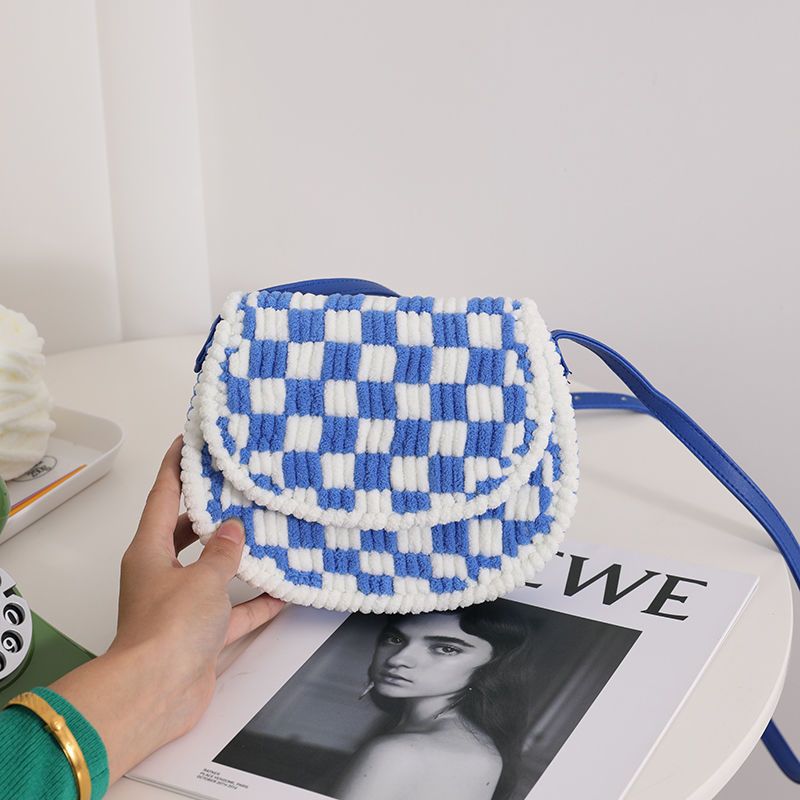 Women's Finished Hand-woven Material Kit Couple Girlfriends Gift Grid Women's Messenger Bag