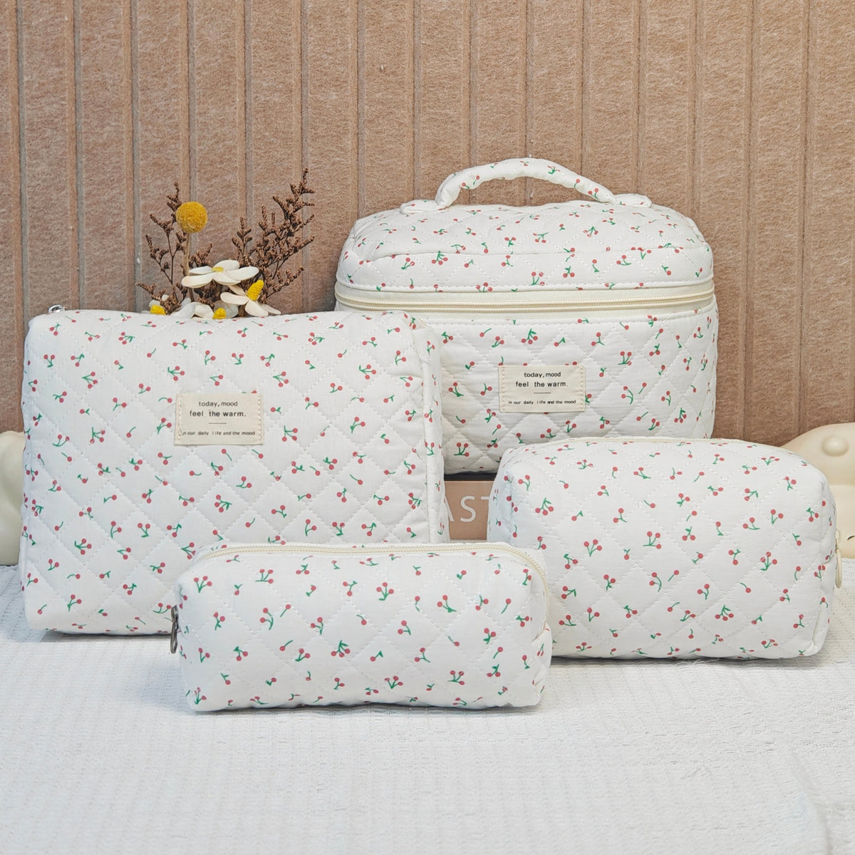 Vertical Large Capacity Three-dimensional Storage Portable Cosmetic Bags