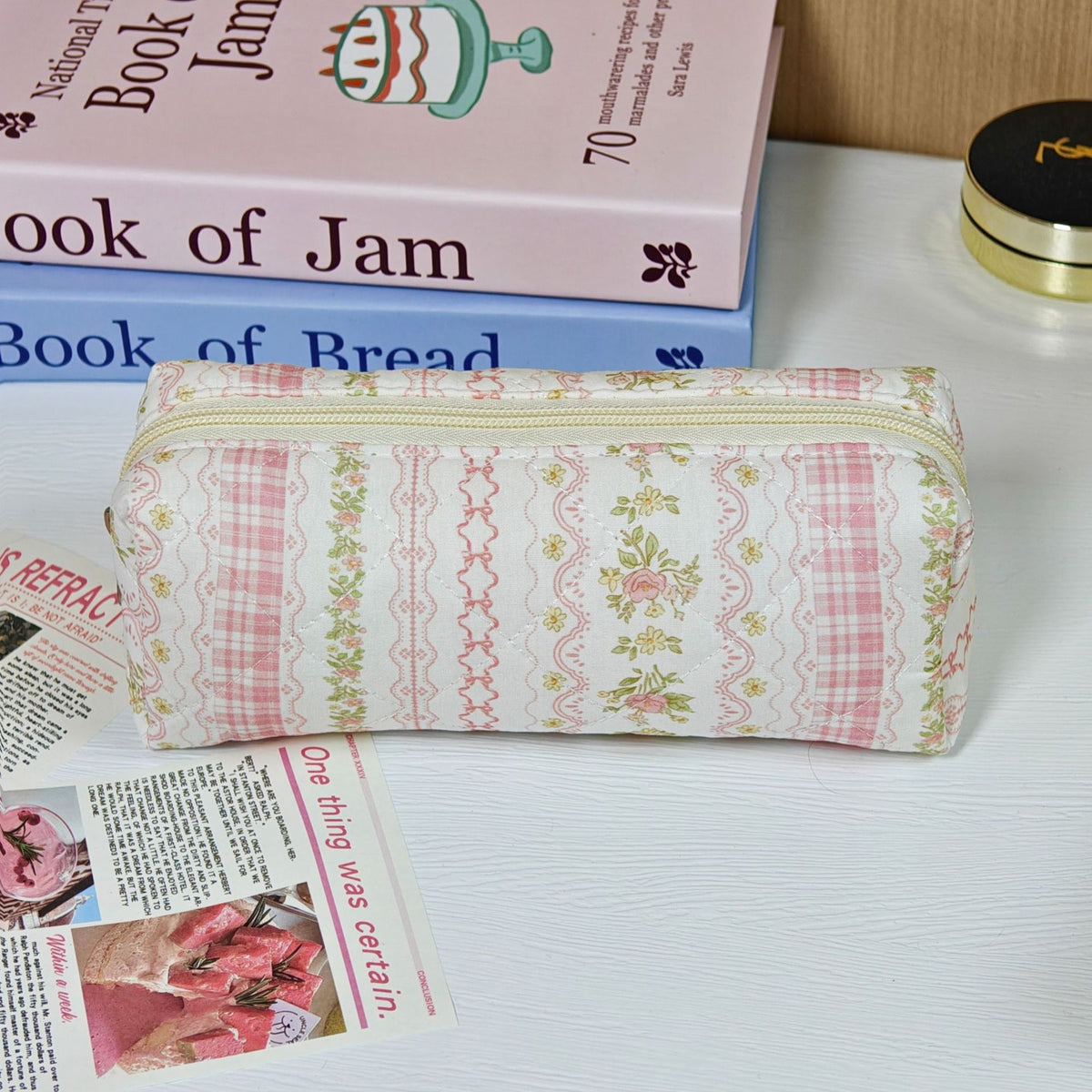 Women's Large Capacity Portable Floral Wash Quilted Cotton Pencil Makeup Bag