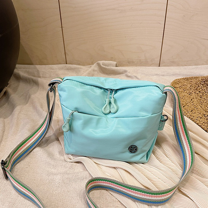 Women's Nylon Cloth Lightweight Simple Dumpling Women's Messenger Bag