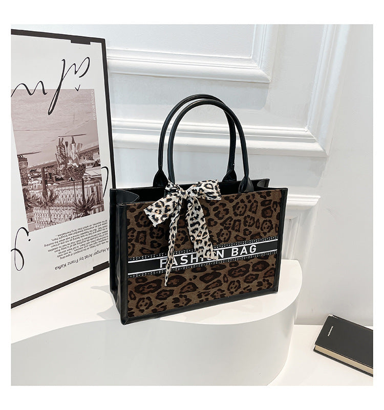 Women's Style Silk Scarf Bow Spring Large Capacity Fashion Leopard Print Women's Shoulder Bag