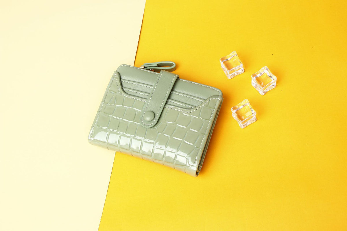 Women's Short Multiple Slots Multifunctional Solid Color Coin Purses