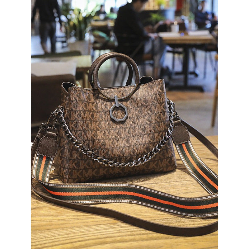 Women's Soft Leather Wrist Portable Broadband Printed Chain Women's Messenger Bag