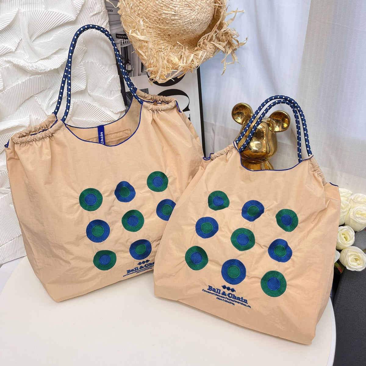 Embroidered Shopping With Flowers Plants On The Upper Body Niche Women's Shoulder Bag