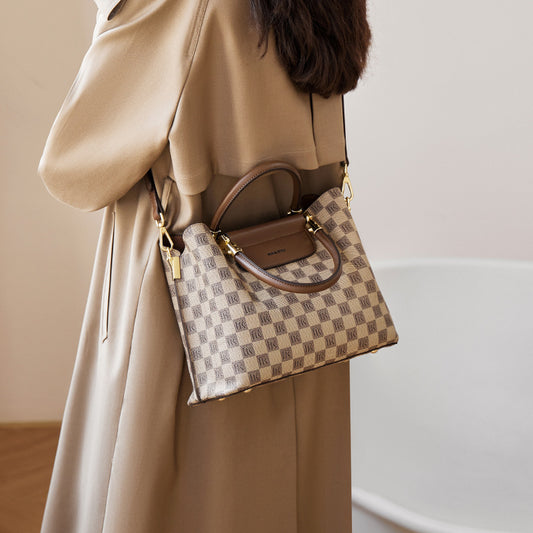 Women's Attractive Large Capacity Mom Presbyopic Handbags