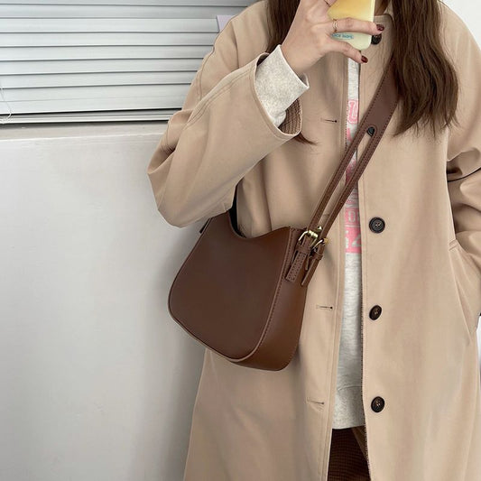 Women's Fashion Retro Underarm One Saddle Crossbody Bags
