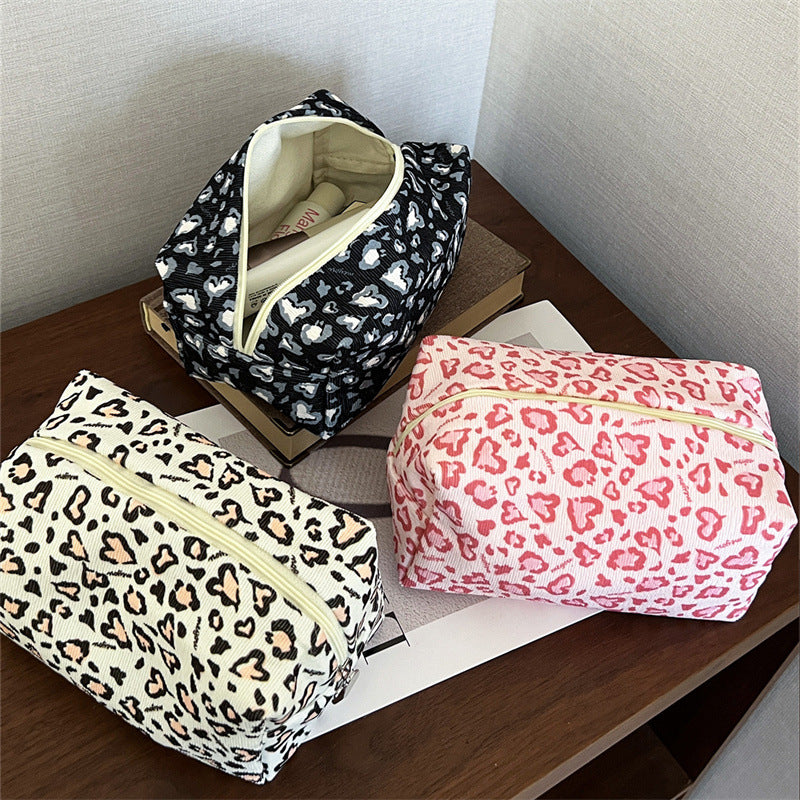 Cool Style Leopard Print Love Large Capacity High-grade Wash Cosmetic Bags